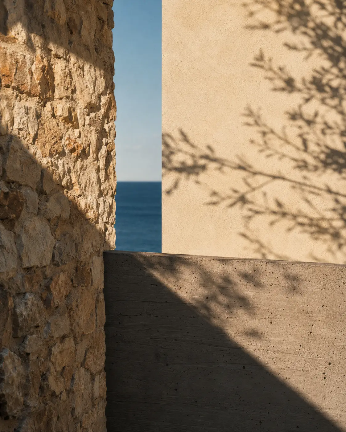 Architecture contemporaine face à la Méditerranée